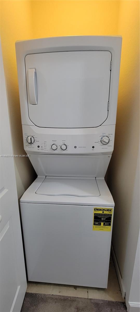 PINE VISTA - Residential Lease