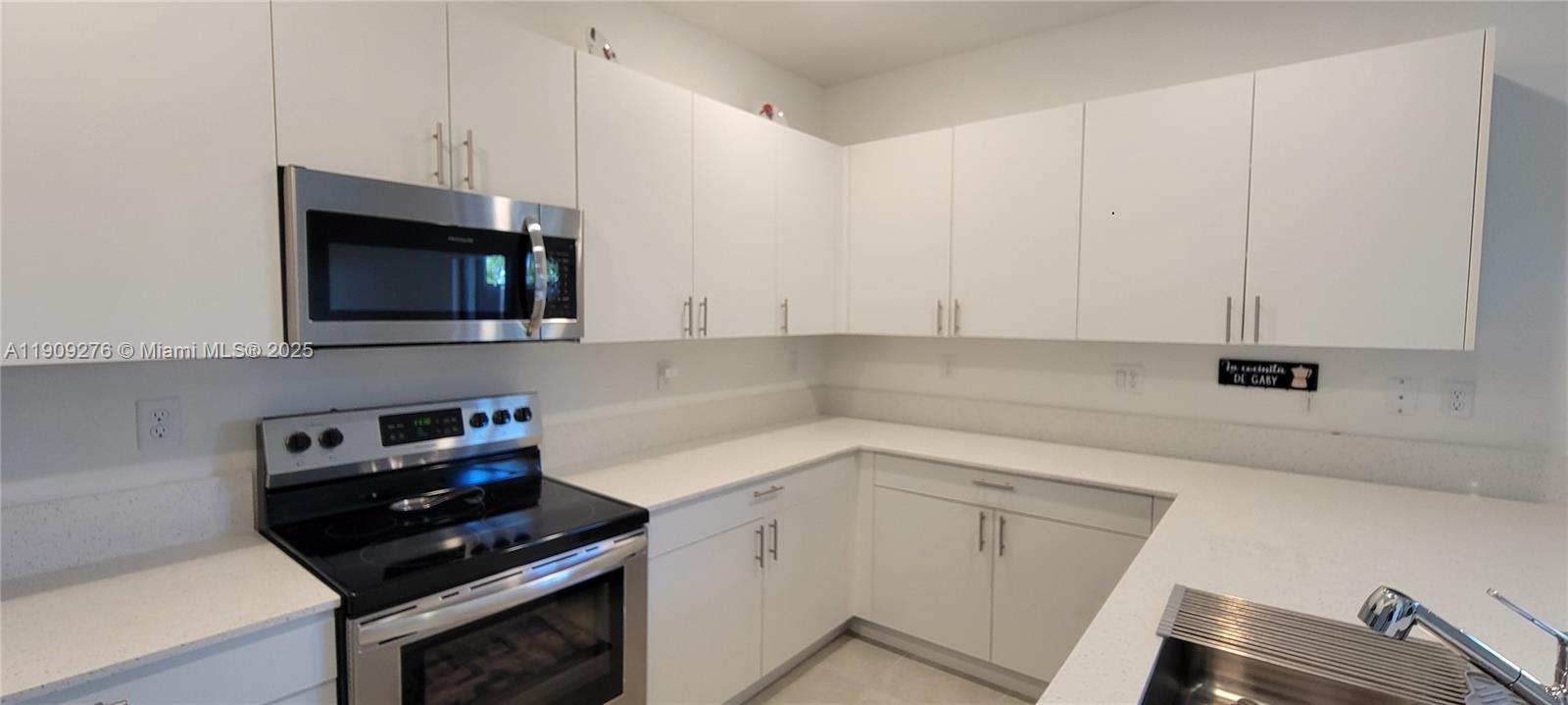 PINE VISTA - Residential Lease