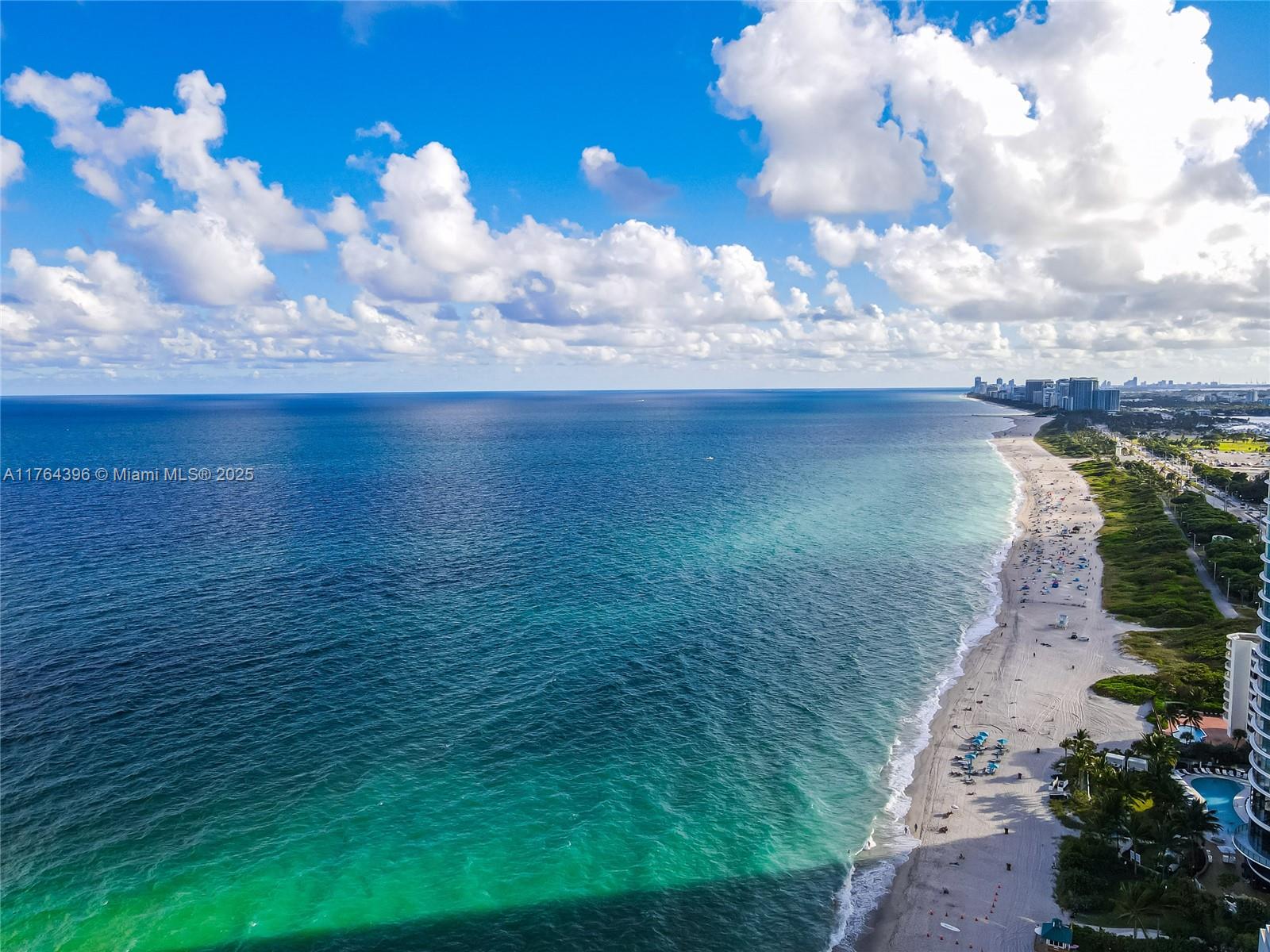 214 Poinciana Dr 204
