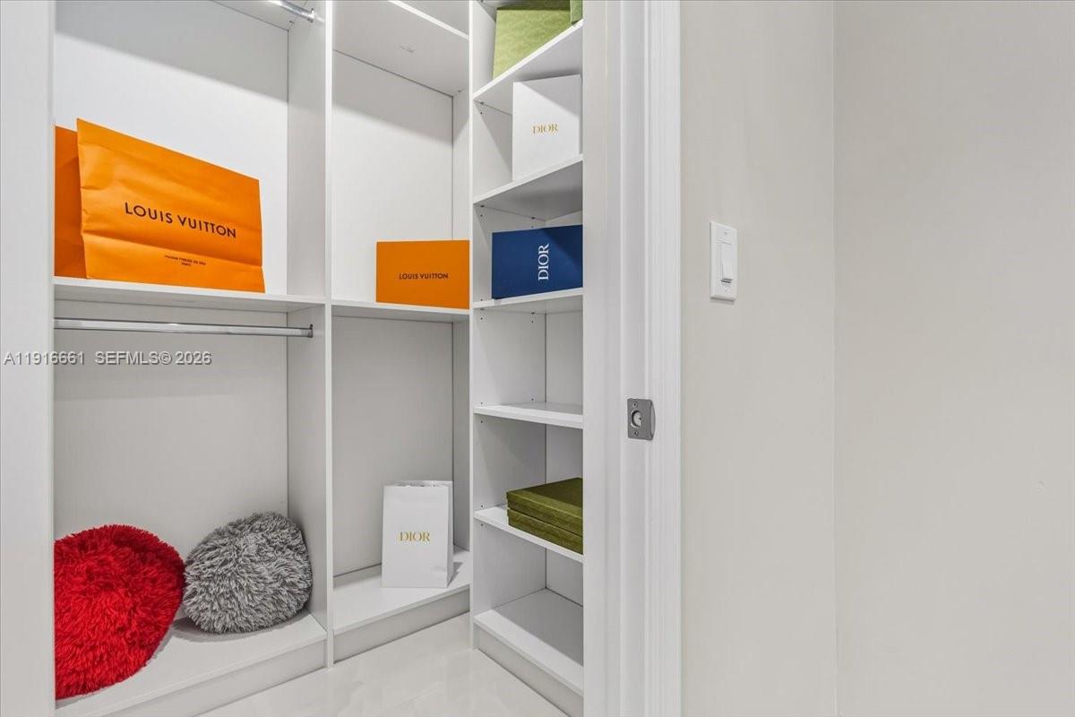 MERIDIANA AT BOCA POINTE - Residential