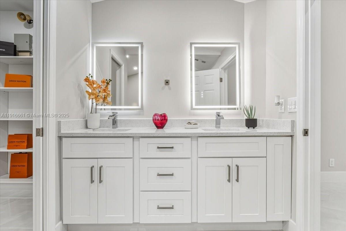 MERIDIANA AT BOCA POINTE - Residential