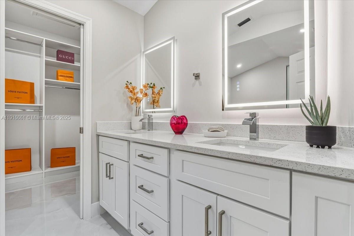 MERIDIANA AT BOCA POINTE - Residential