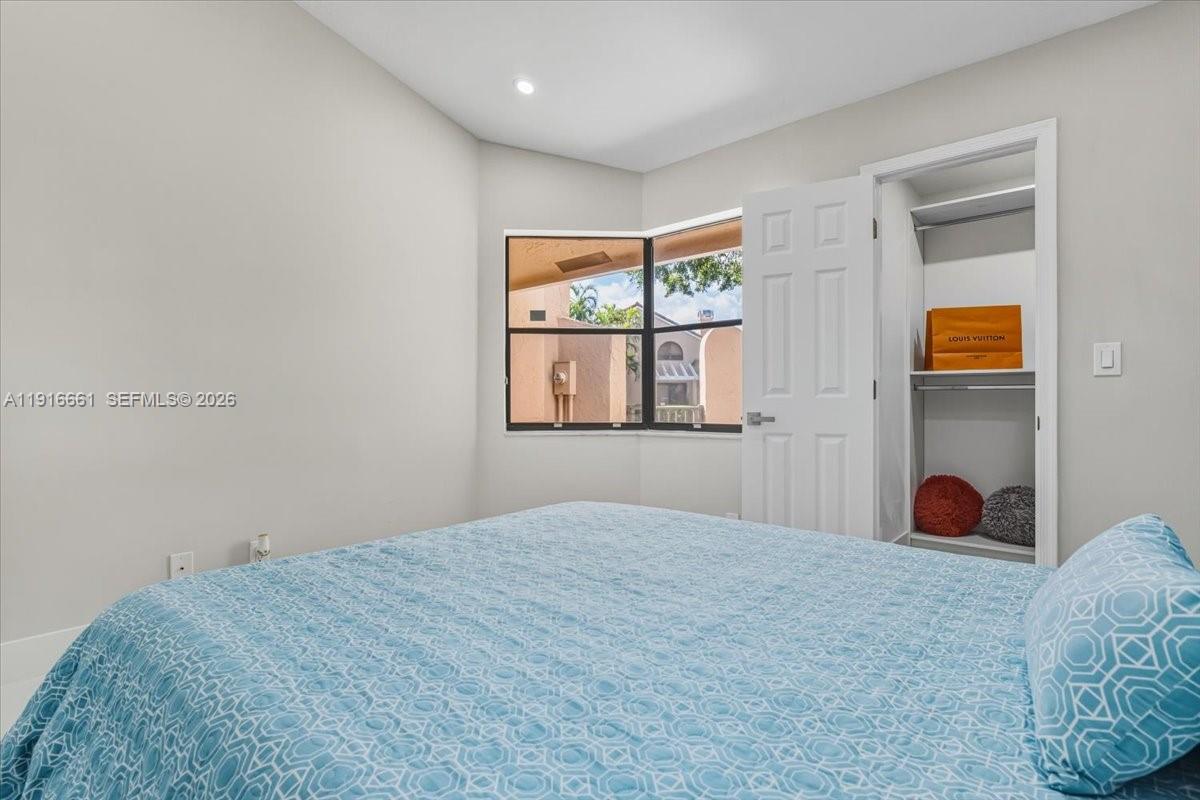 MERIDIANA AT BOCA POINTE - Residential