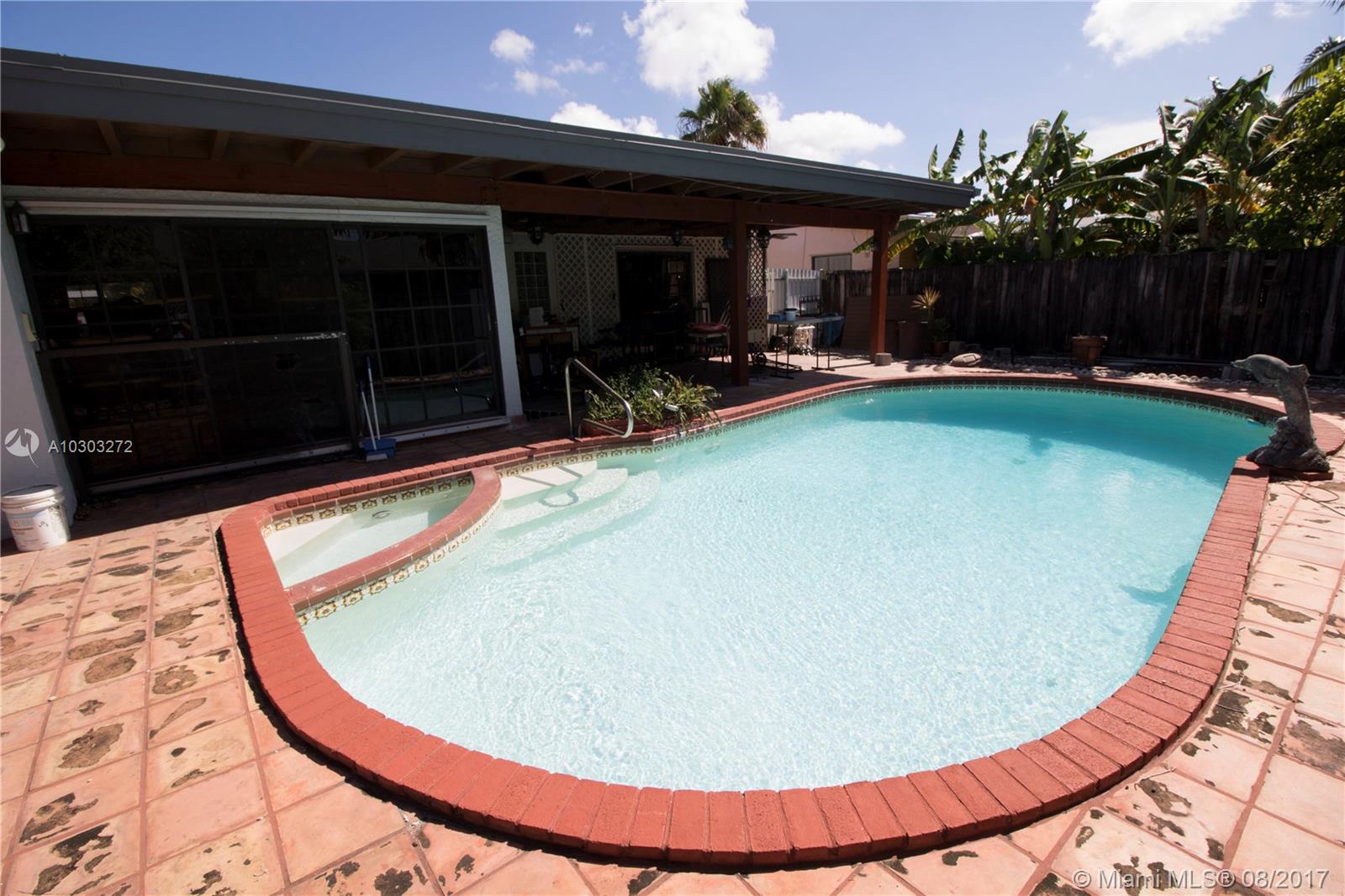 OLD CUTLER COVE - Residential