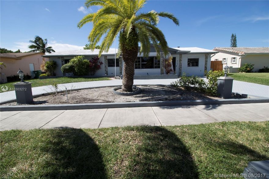 Spacious 3/2 one story home located close to shops and schools. Features open floor plan with tile throughout. Exterior features large pool and patio area which is great for entertaining friends and family. Front of home has expansive circular driveway. Perfect home for a large family. Call for a showing today.