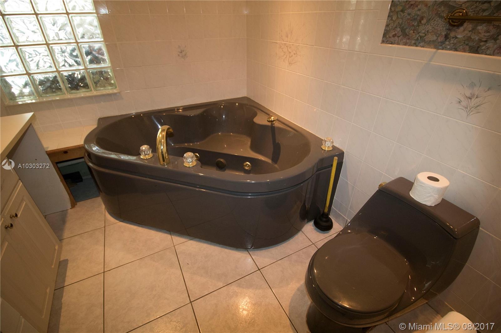 OLD CUTLER COVE - Residential