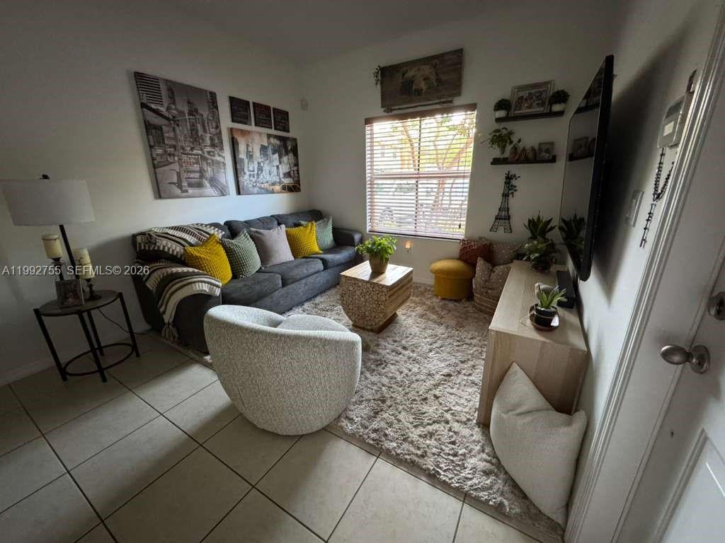 Pembroke Cay Condo - Residential