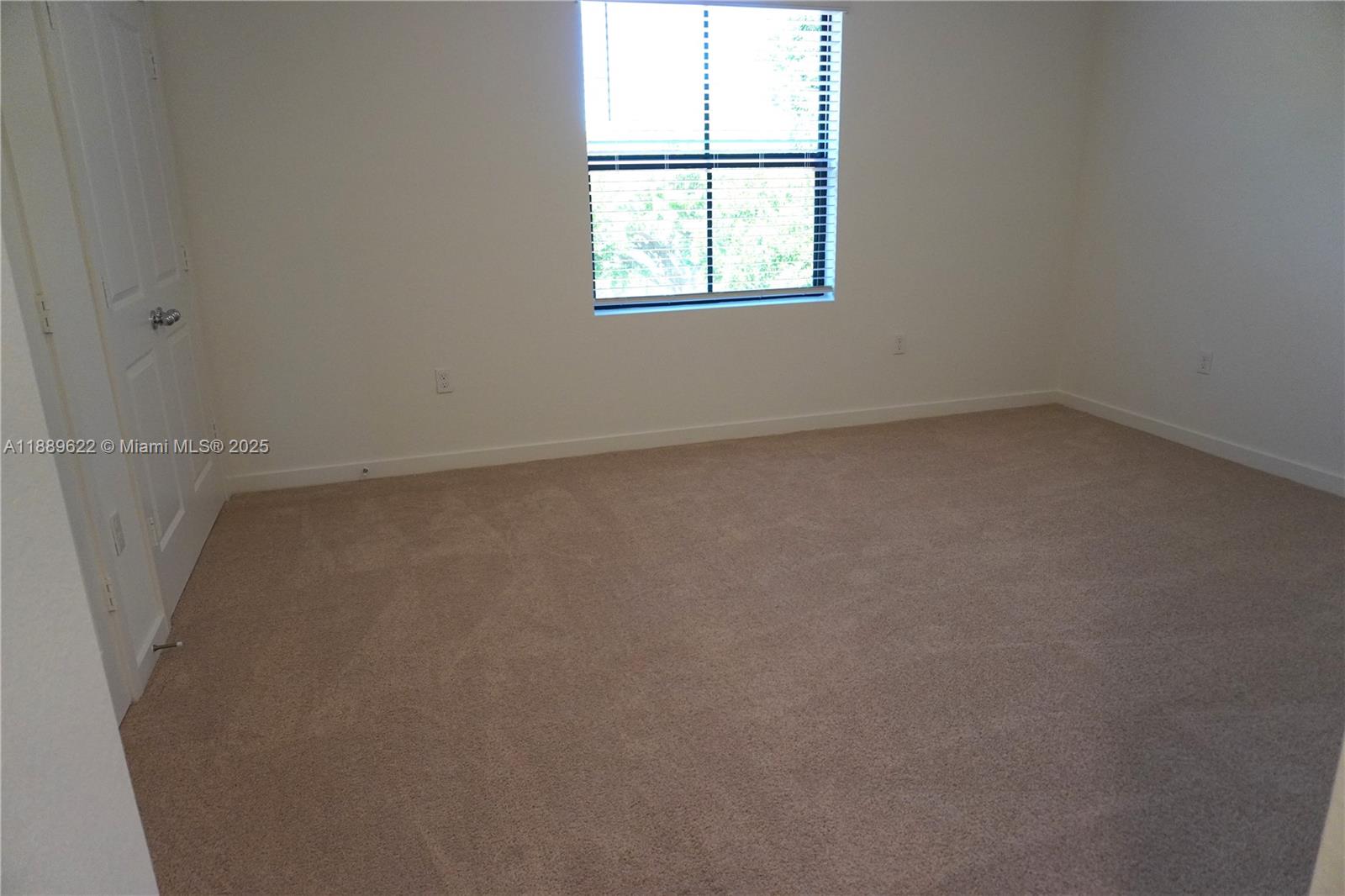MIAMI LAND AND DEVELOPMEN - Residential Lease