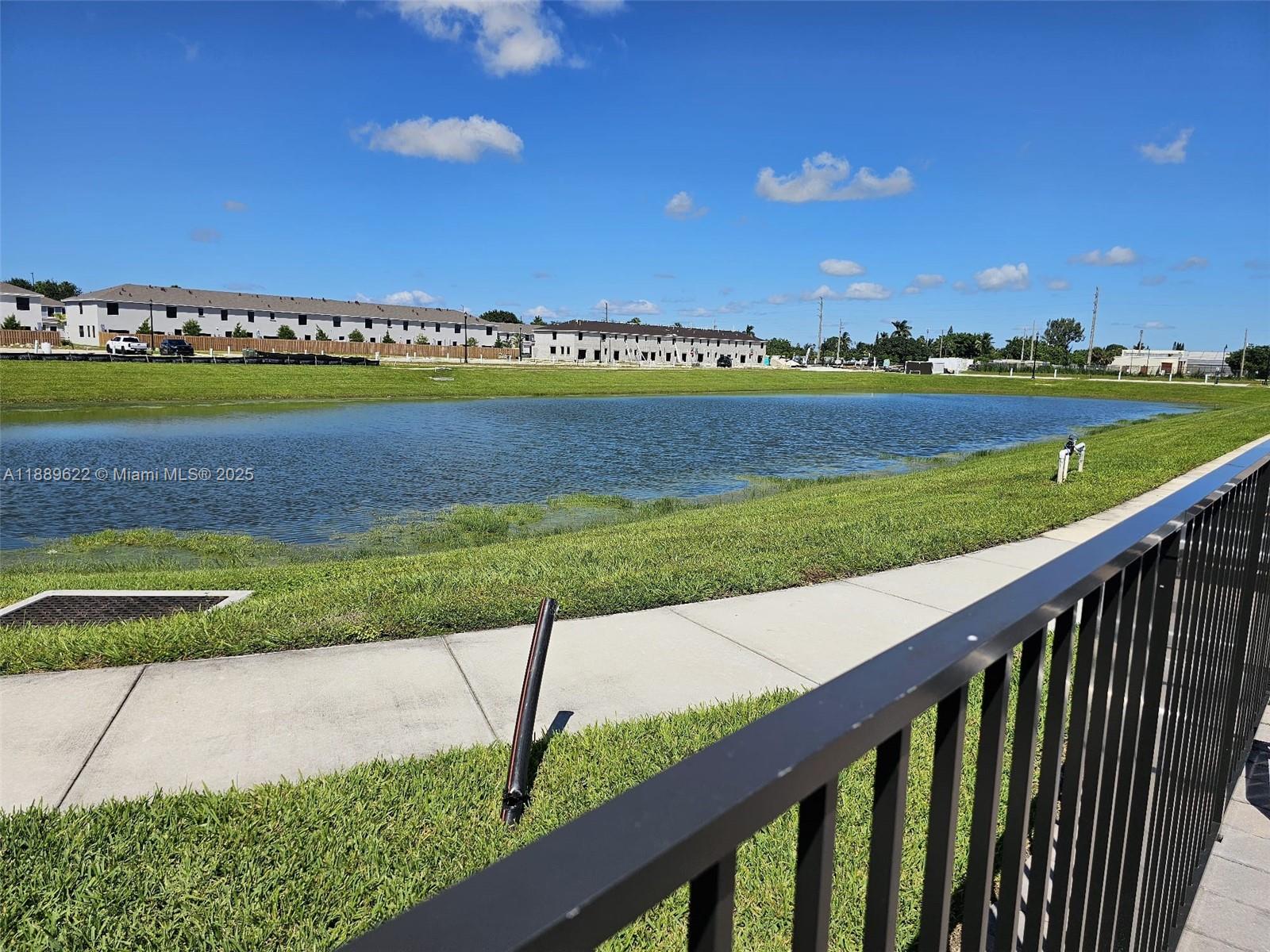 MIAMI LAND AND DEVELOPMEN - Residential Lease