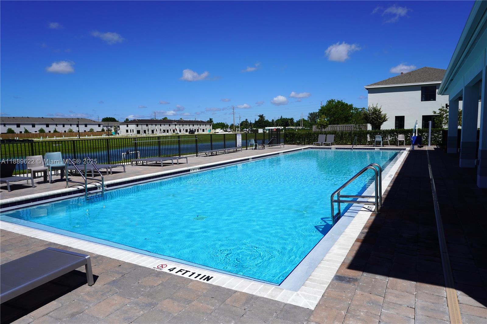 MIAMI LAND AND DEVELOPMEN - Residential Lease