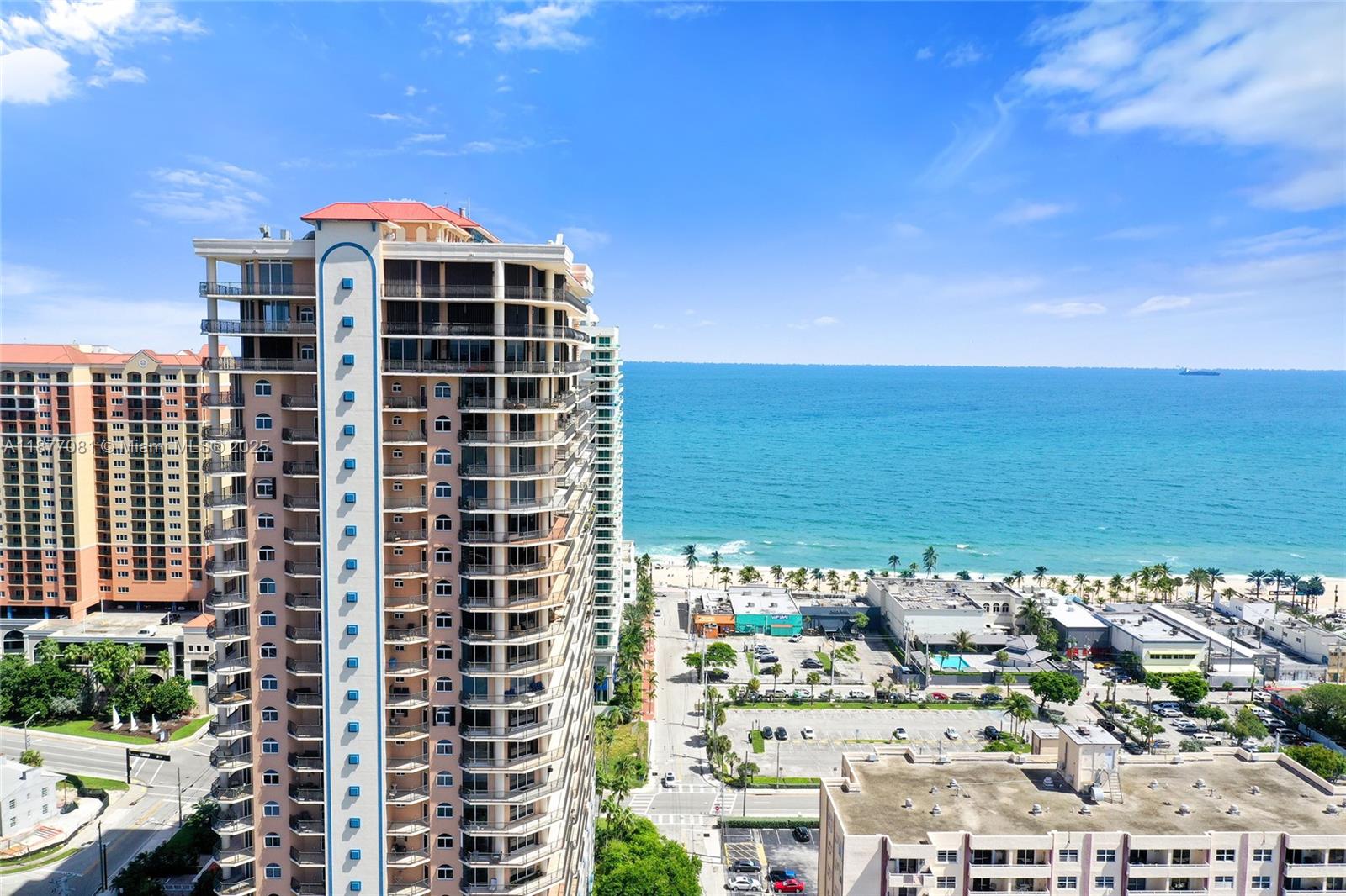 JACKSON TOWER LAS OLAS CO - Residential