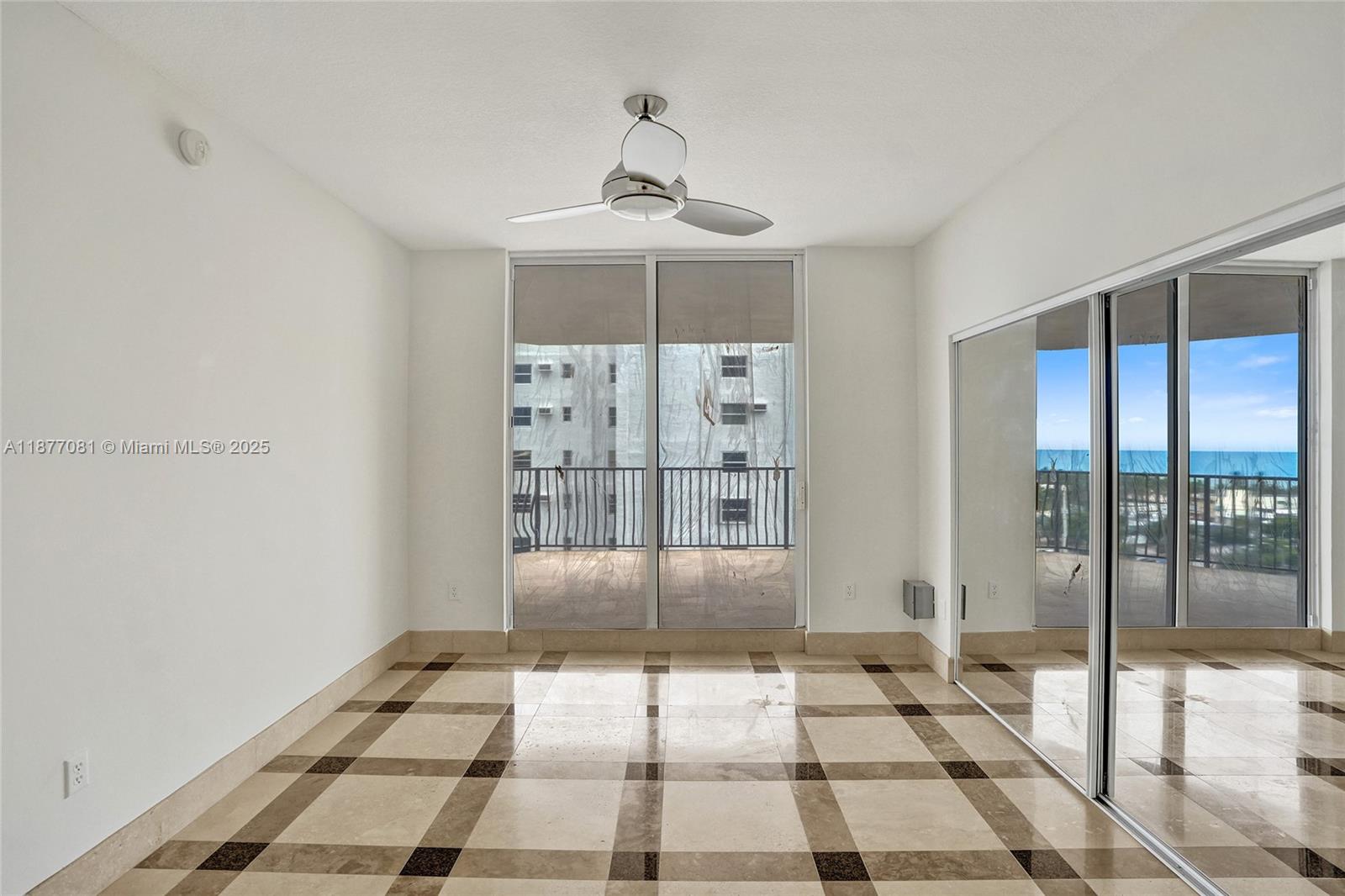 JACKSON TOWER LAS OLAS CO - Residential