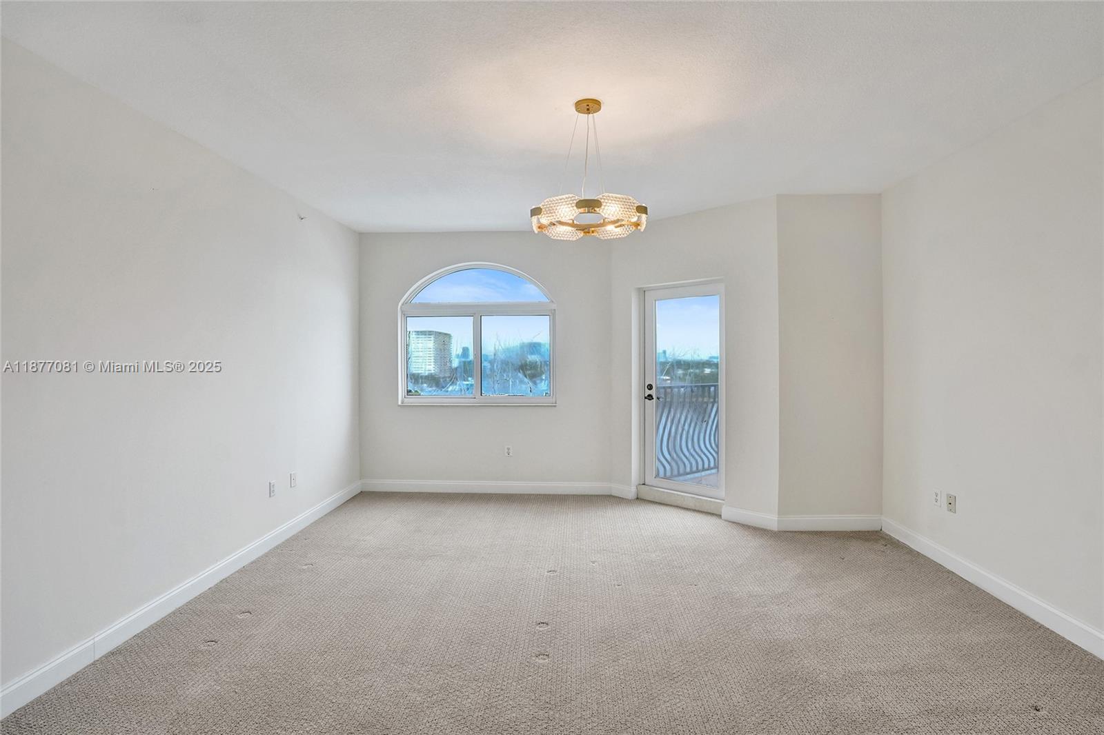 JACKSON TOWER LAS OLAS CO - Residential