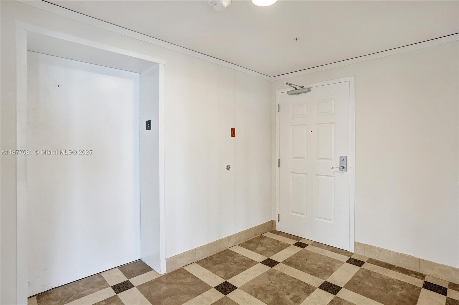 100 S Birch Rd 906B