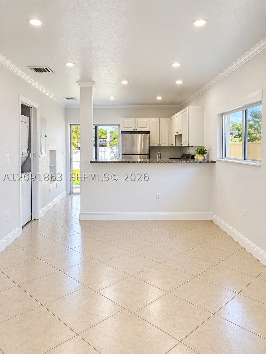 5945 NW 38th St 5947