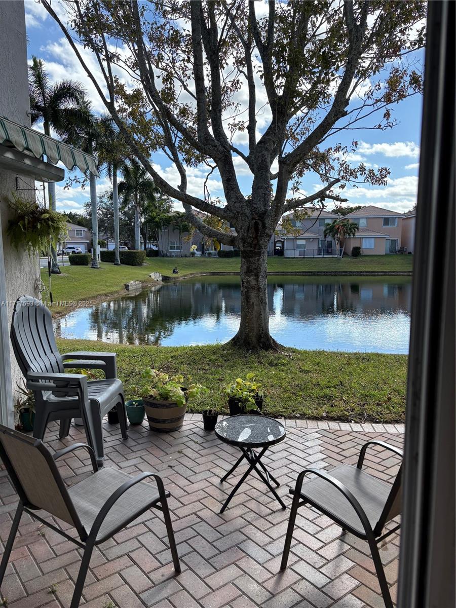 9420 NW 55th St