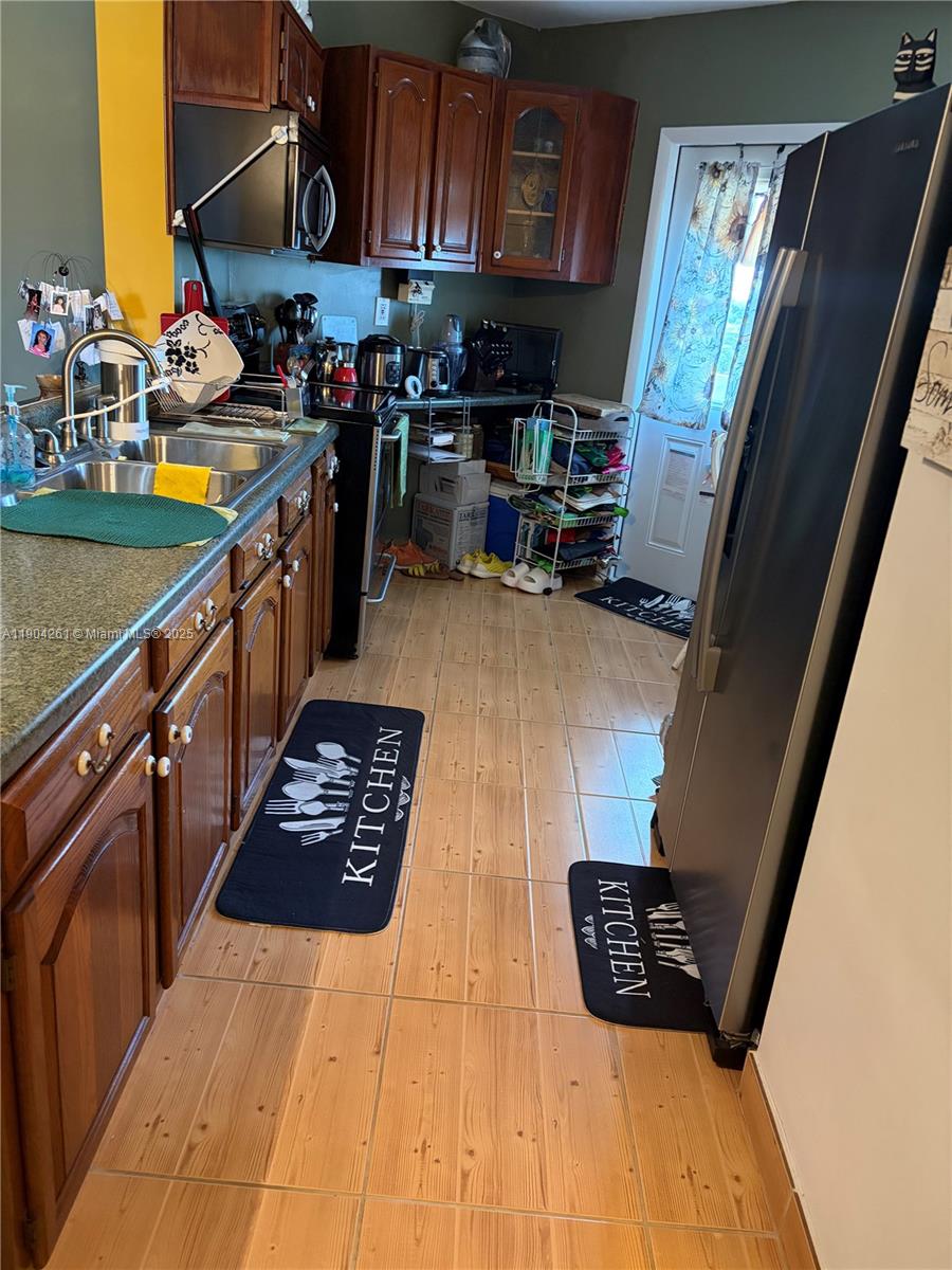 FIFTH MOORINGS CONDO - Residential