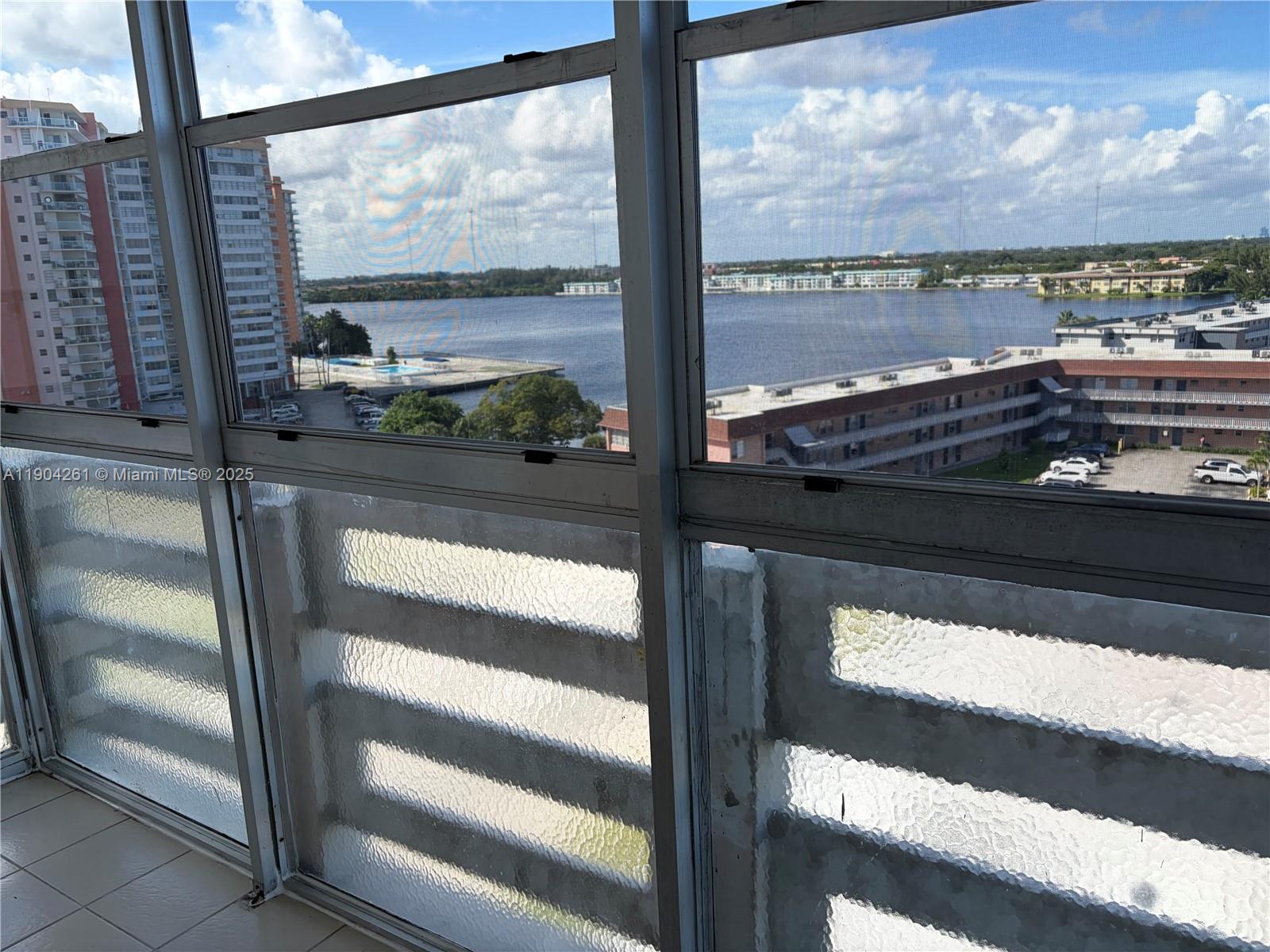 FIFTH MOORINGS CONDO - Residential