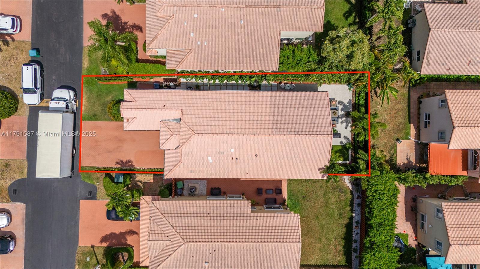 DORAL LANDINGS EAST - Residential