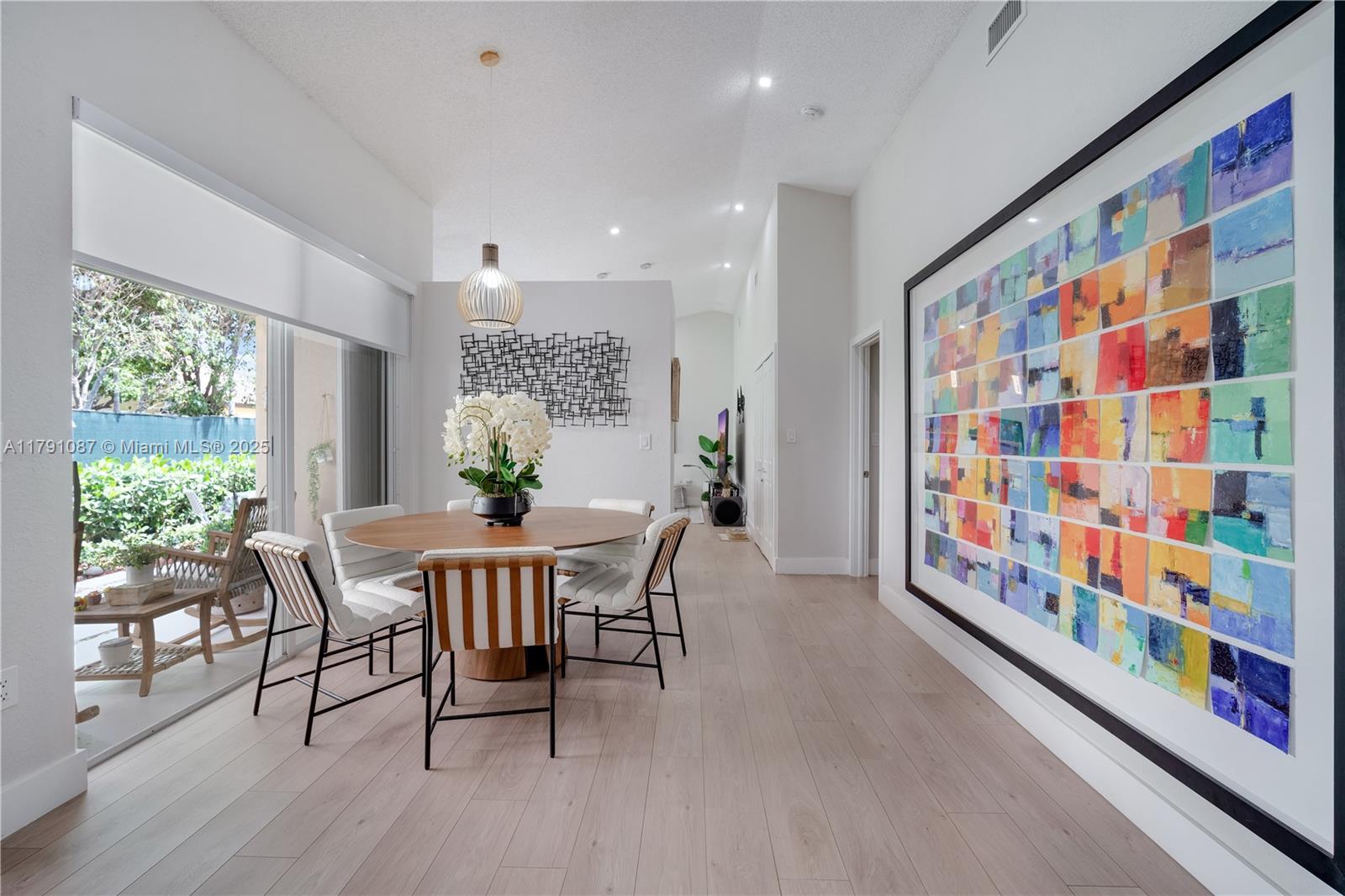 DORAL LANDINGS EAST - Residential