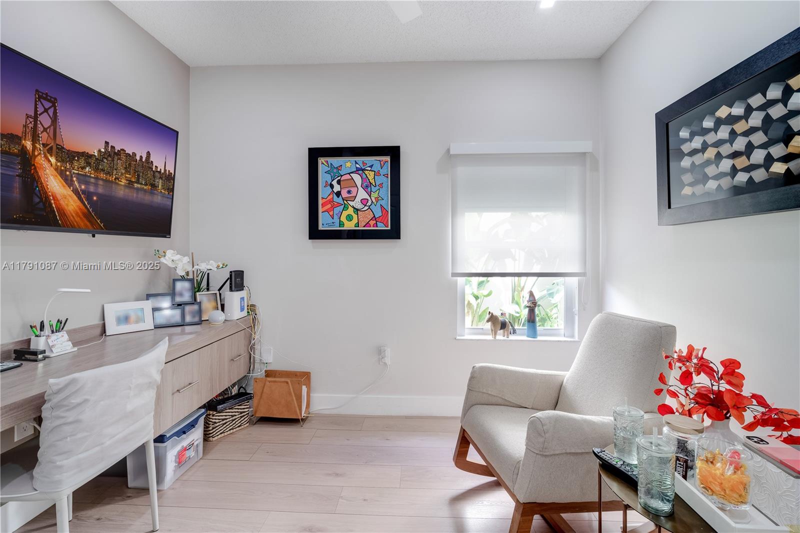 DORAL LANDINGS EAST - Residential