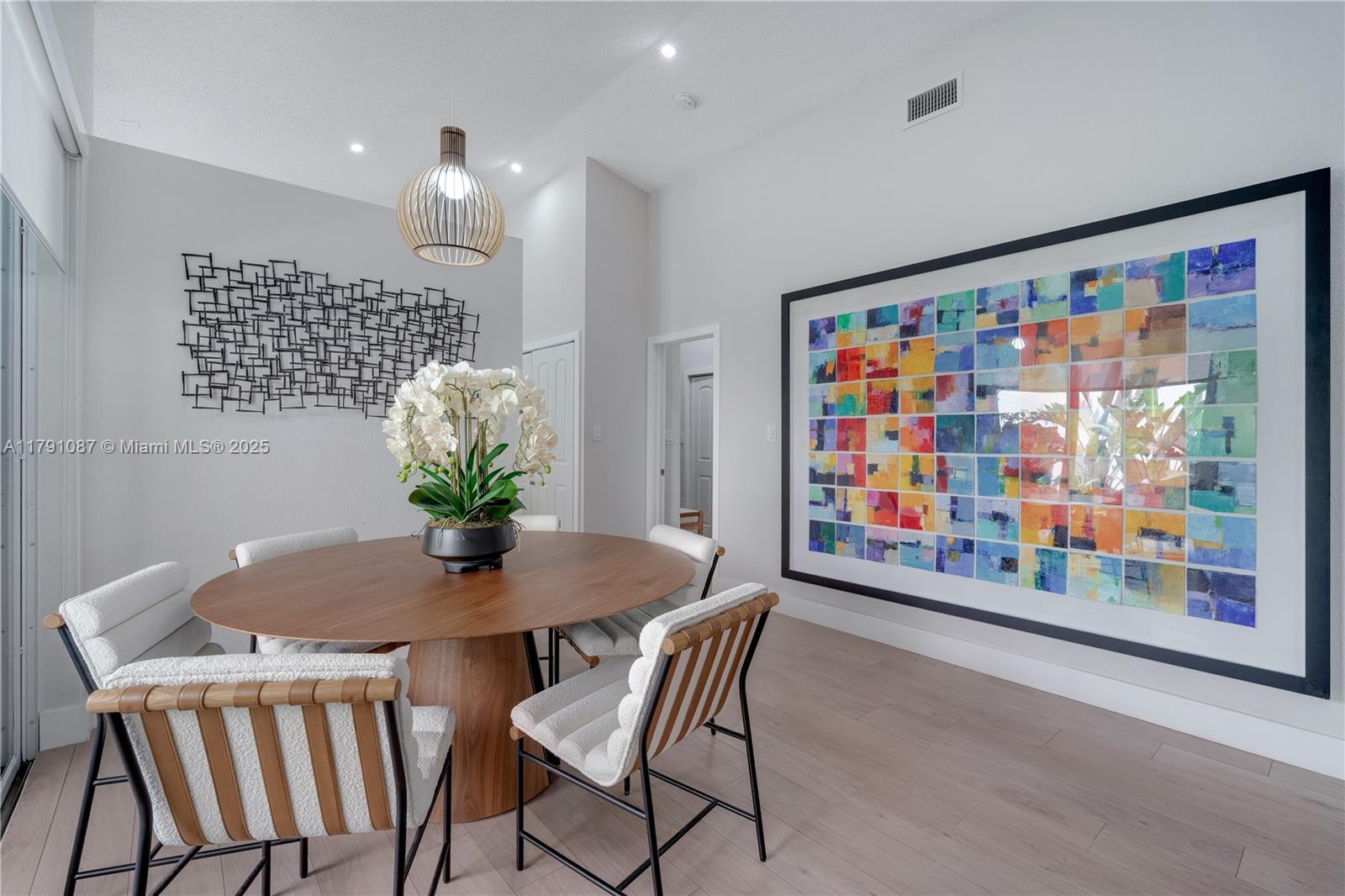 DORAL LANDINGS EAST - Residential