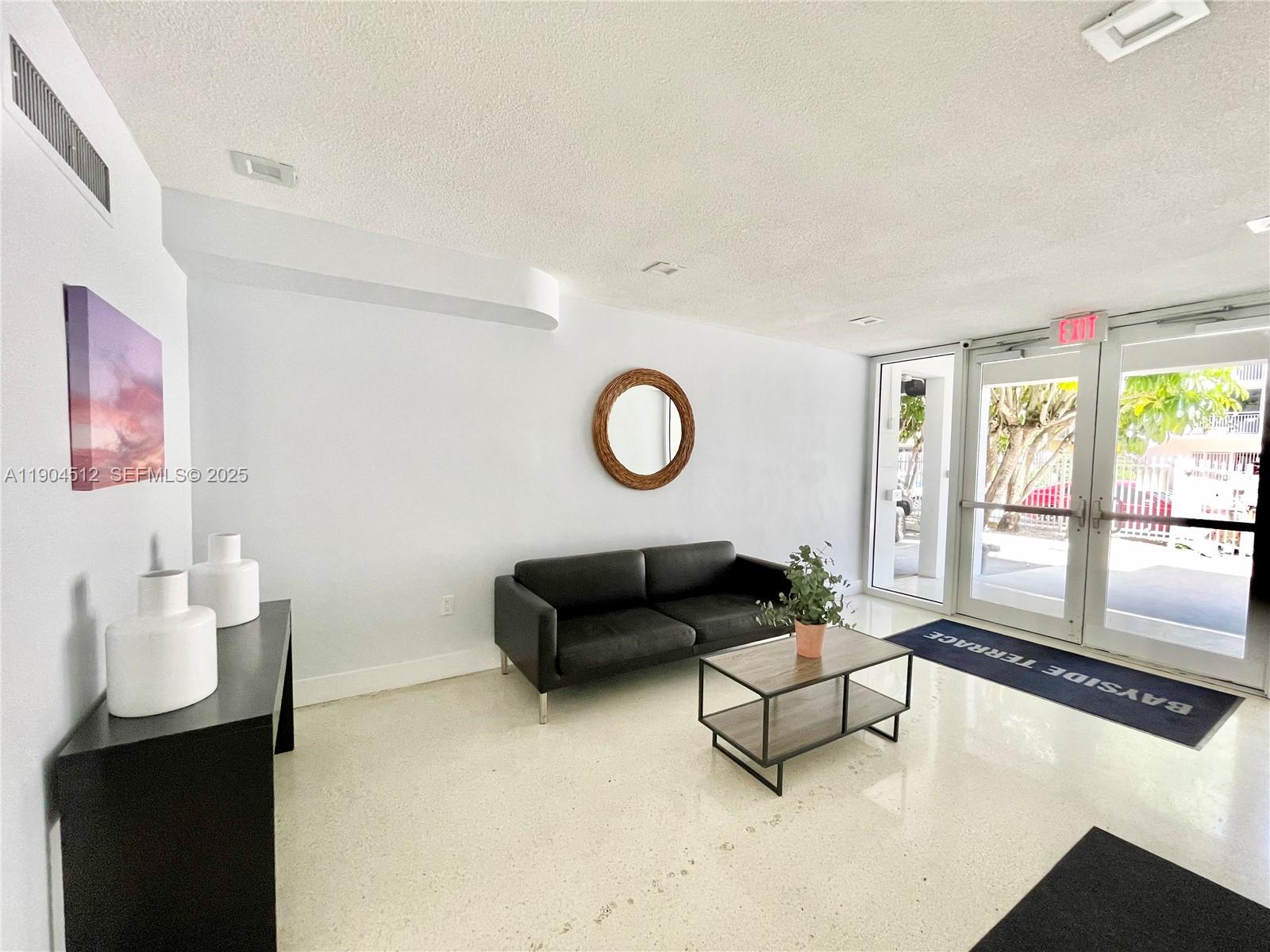 BAYSIDE TERRACE CONDO - Residential Lease