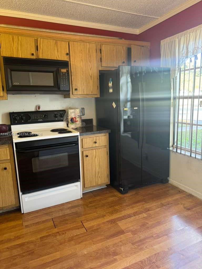 PALM CLUB WEST VILLAGE 1 - Residential