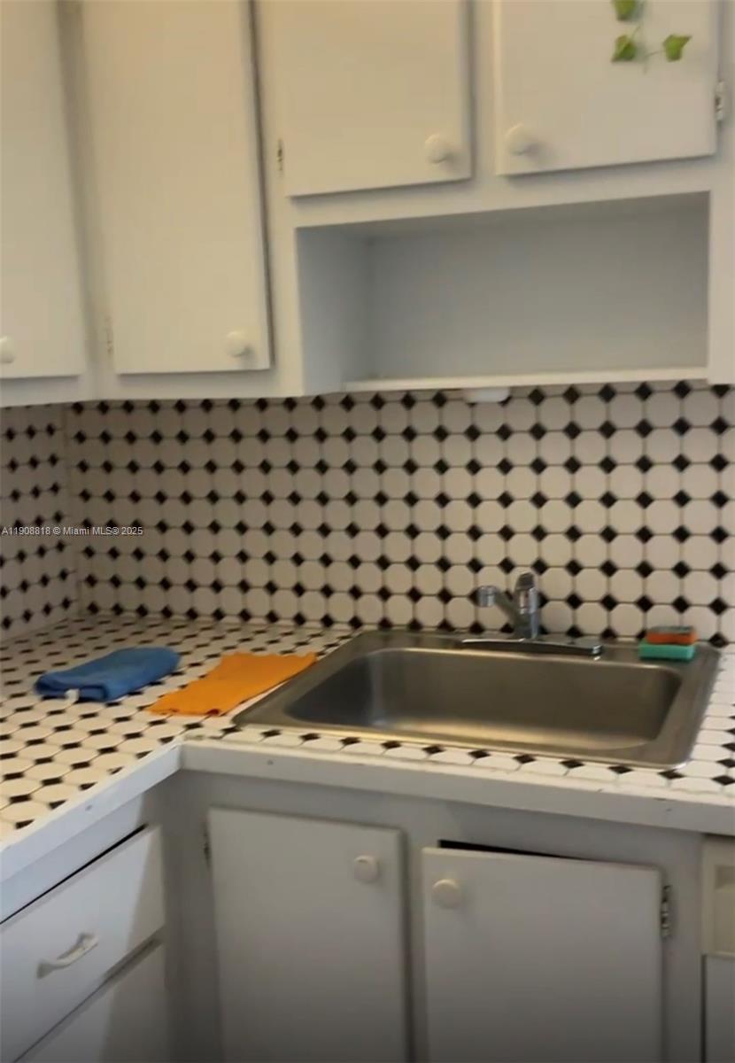 WOODSIDE APTS CONDO - Residential Lease