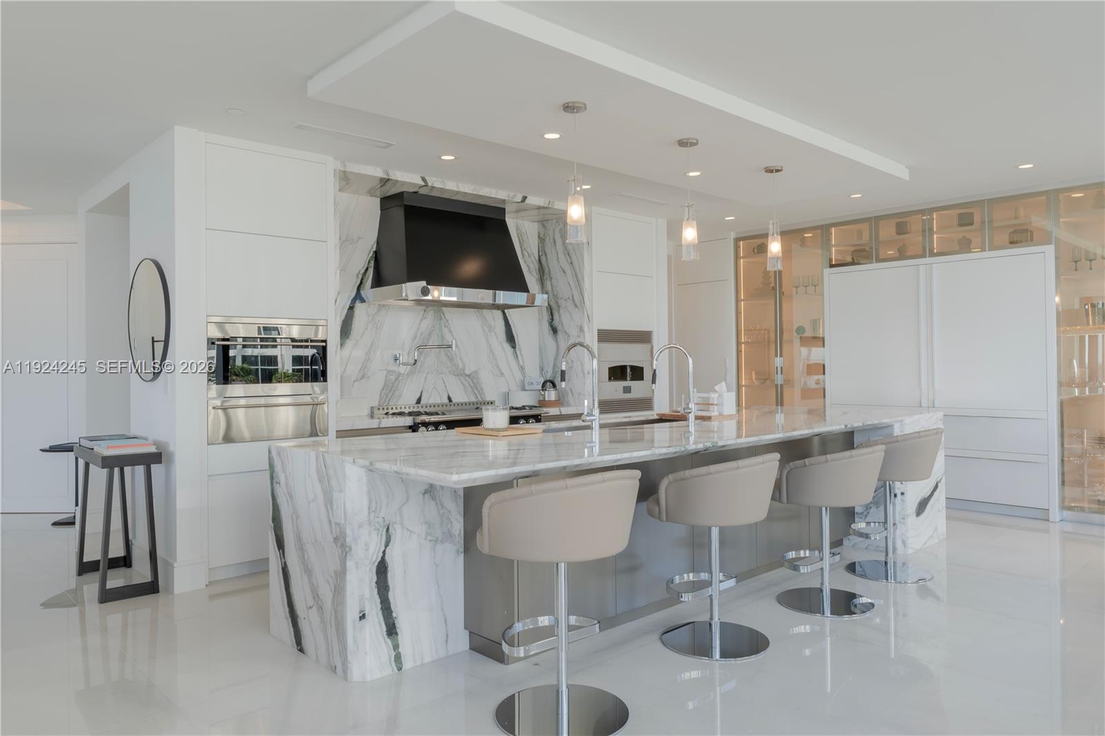 The Estates Acqualina - Residential