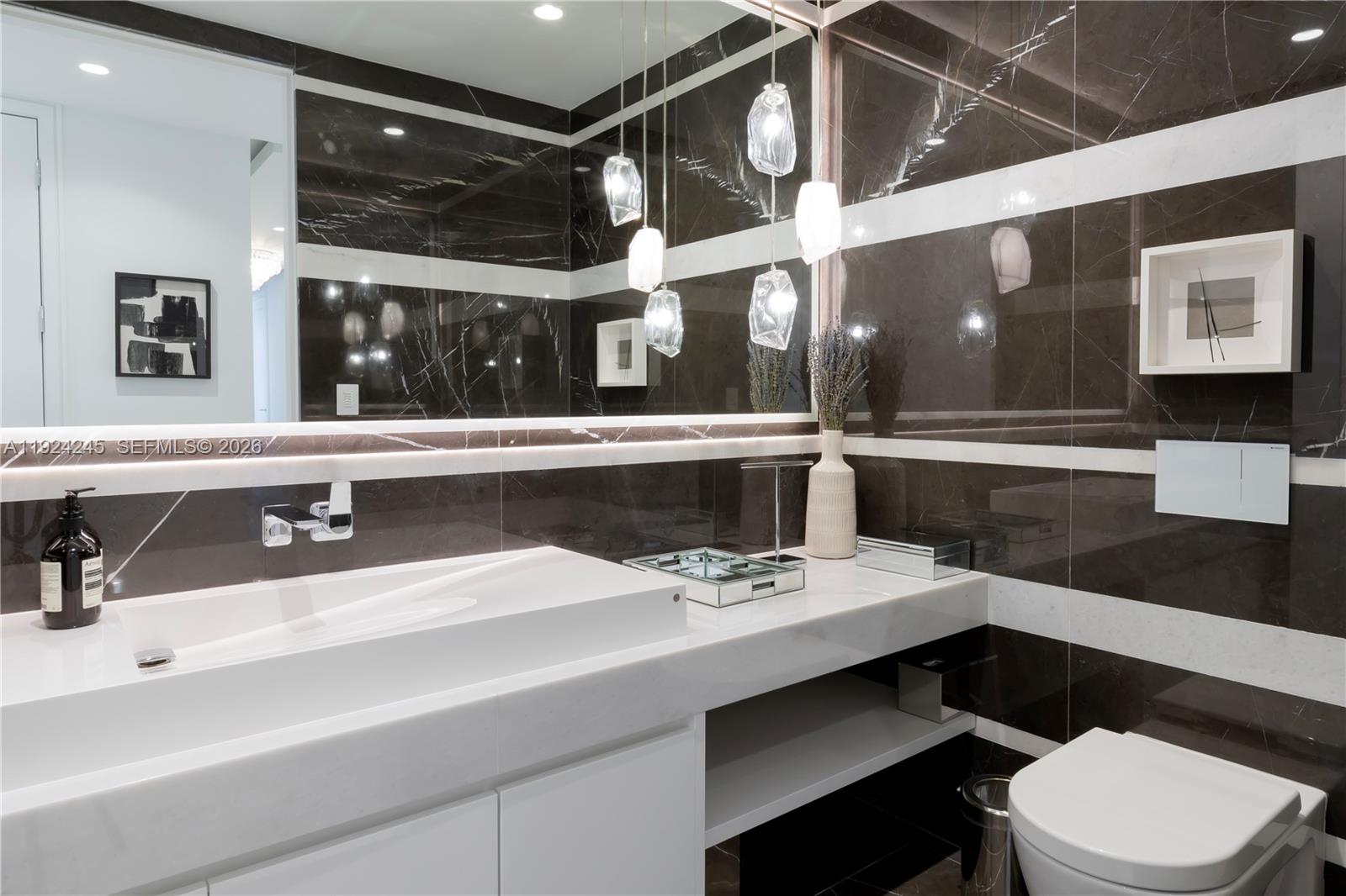 The Estates Acqualina - Residential