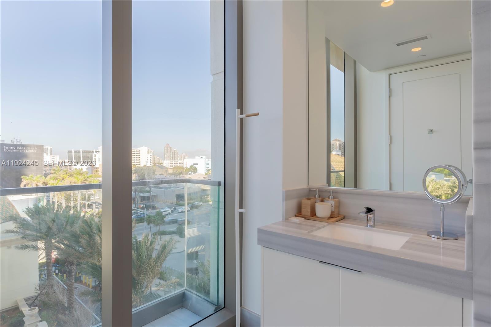 The Estates Acqualina - Residential