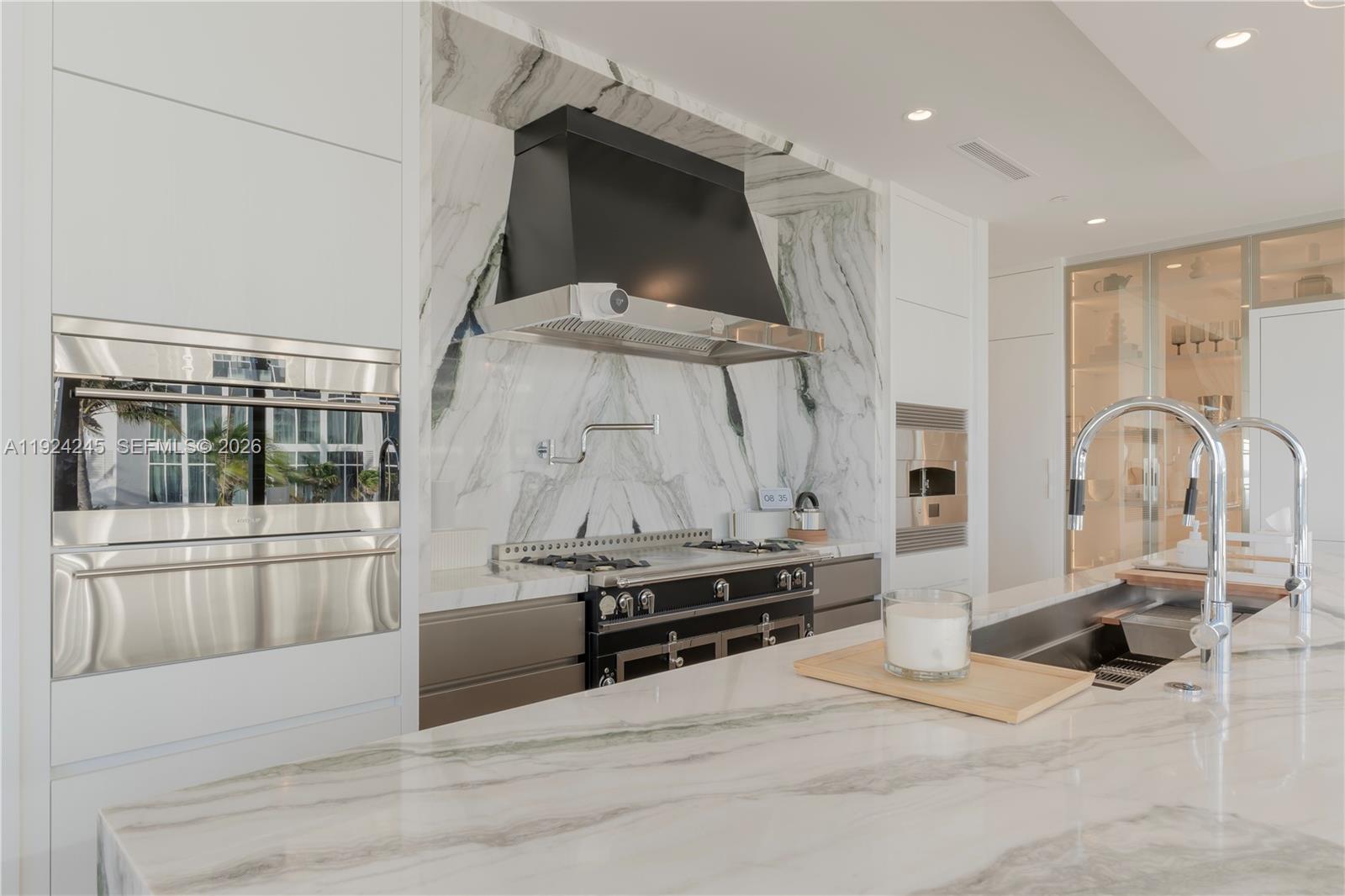 The Estates Acqualina - Residential