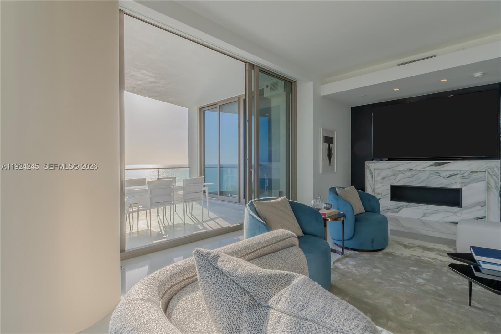 The Estates Acqualina - Residential