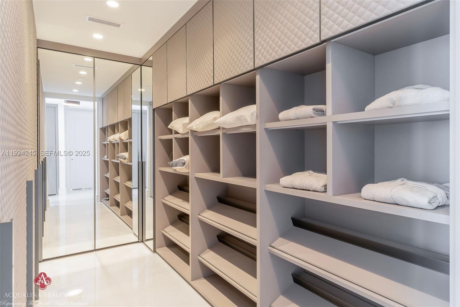 The Estates Acqualina - Residential