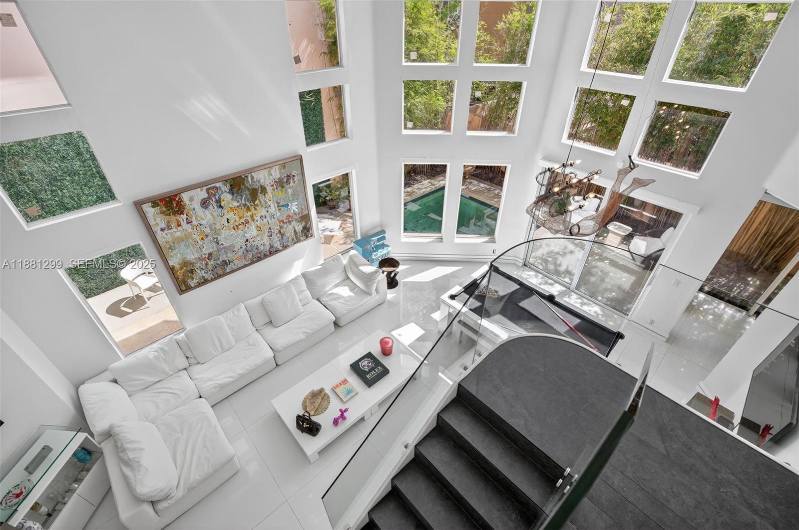 ISLAND WAY - Residential