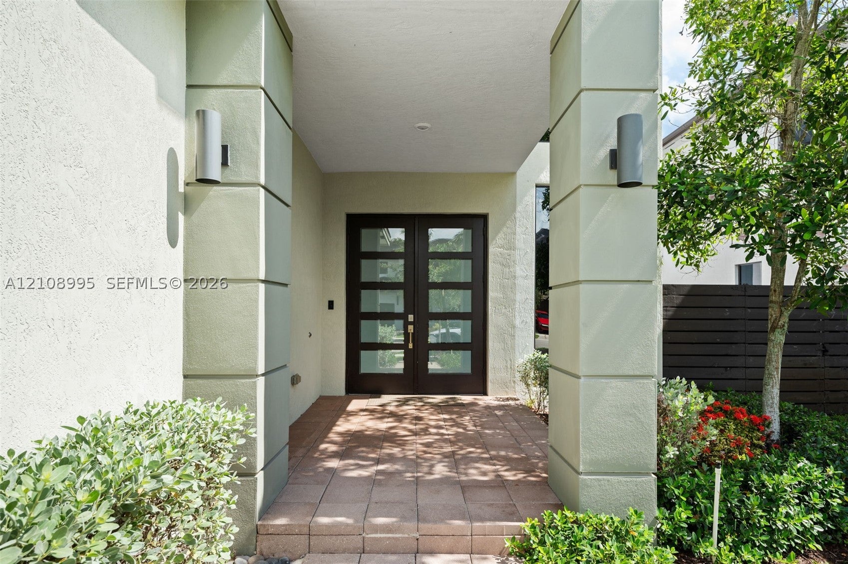 8763 NW 157th Ter