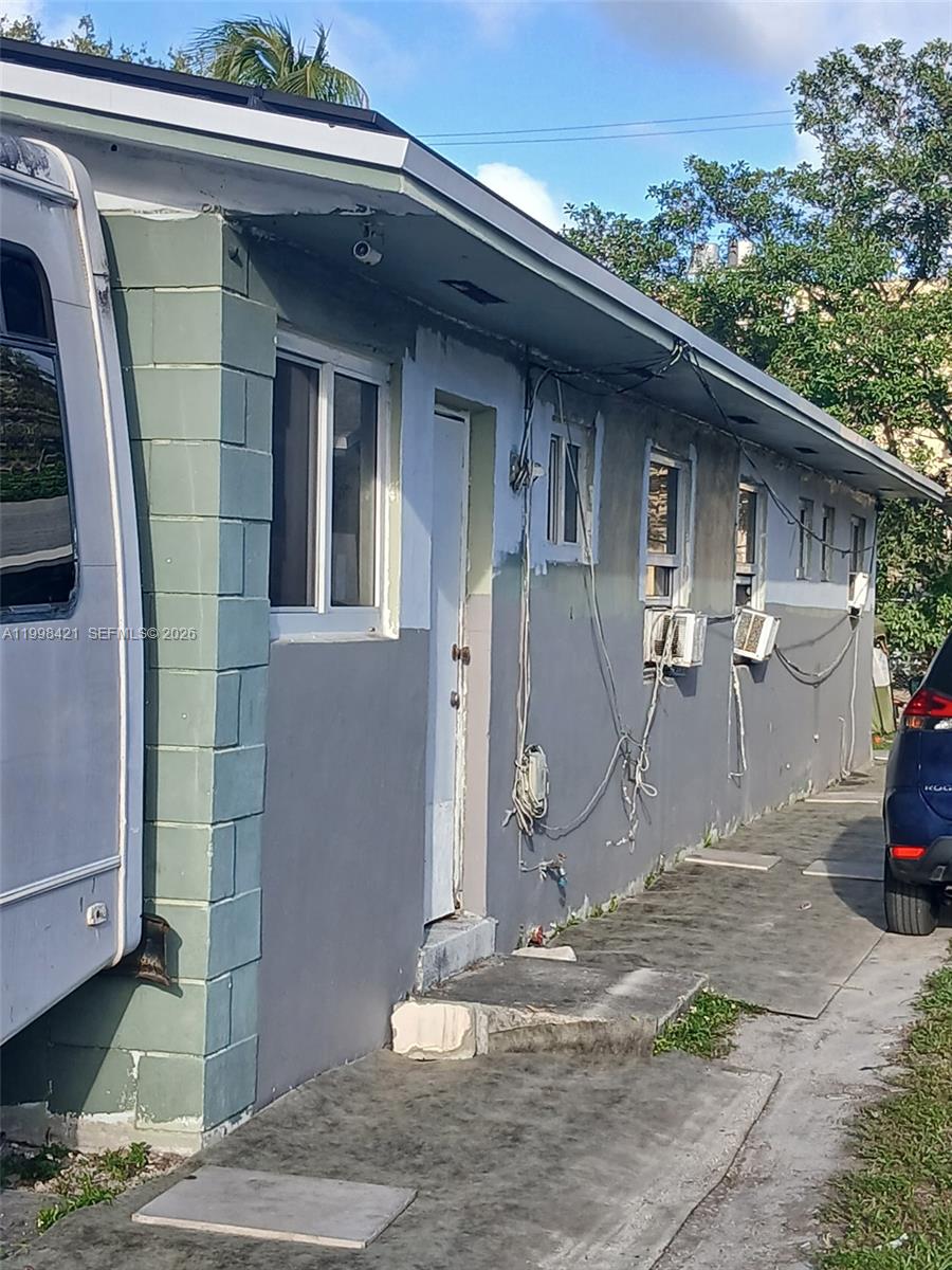 CROSEL HEIGHTS - Residential Income