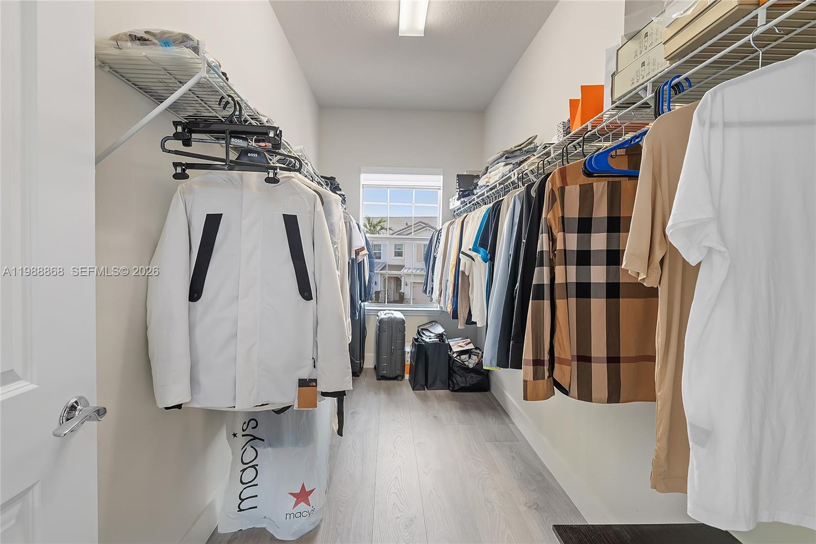 HILLCREST COUNTRY CLUB SO - Residential