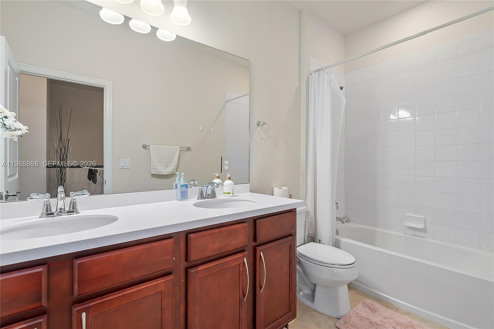 HILLCREST COUNTRY CLUB SO - Residential