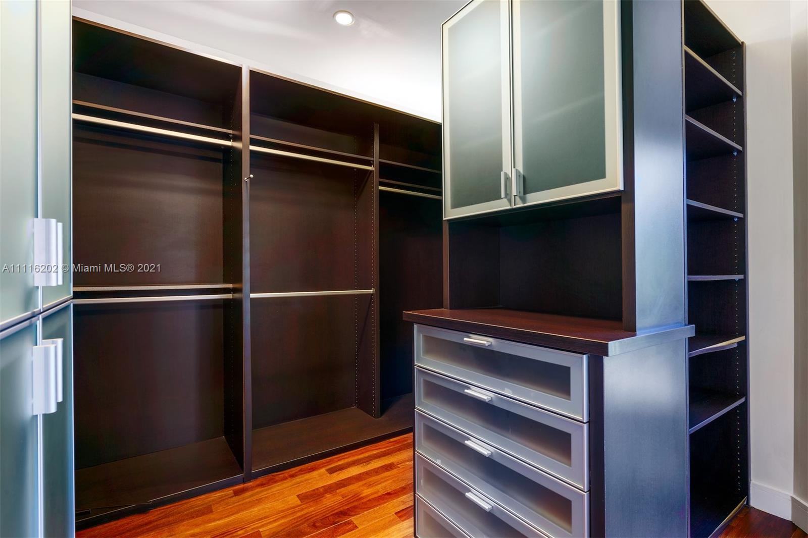 MILANO AT DEERING BAY CON - Residential