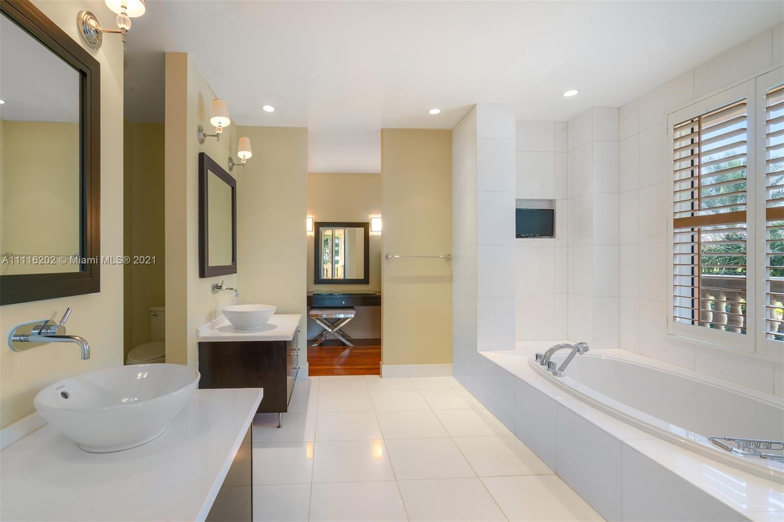 MILANO AT DEERING BAY CON - Residential