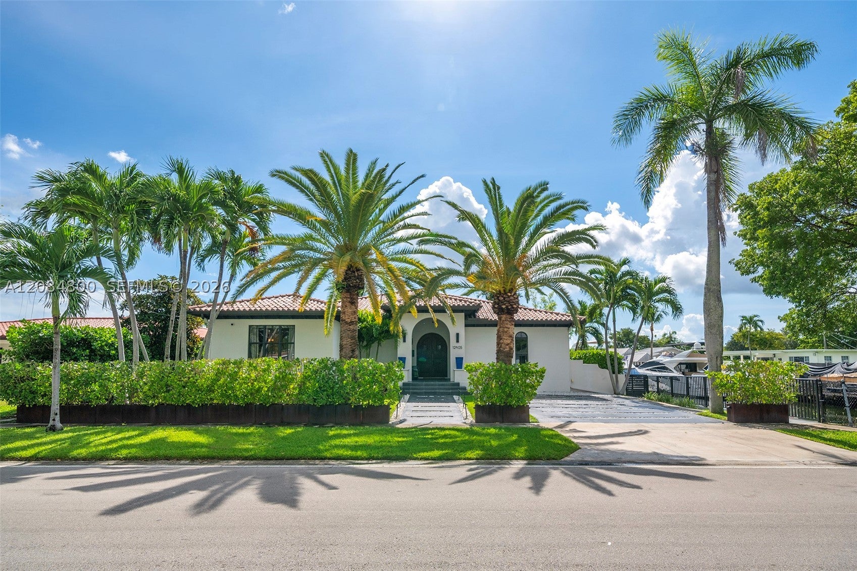 12905 Ixora Rd