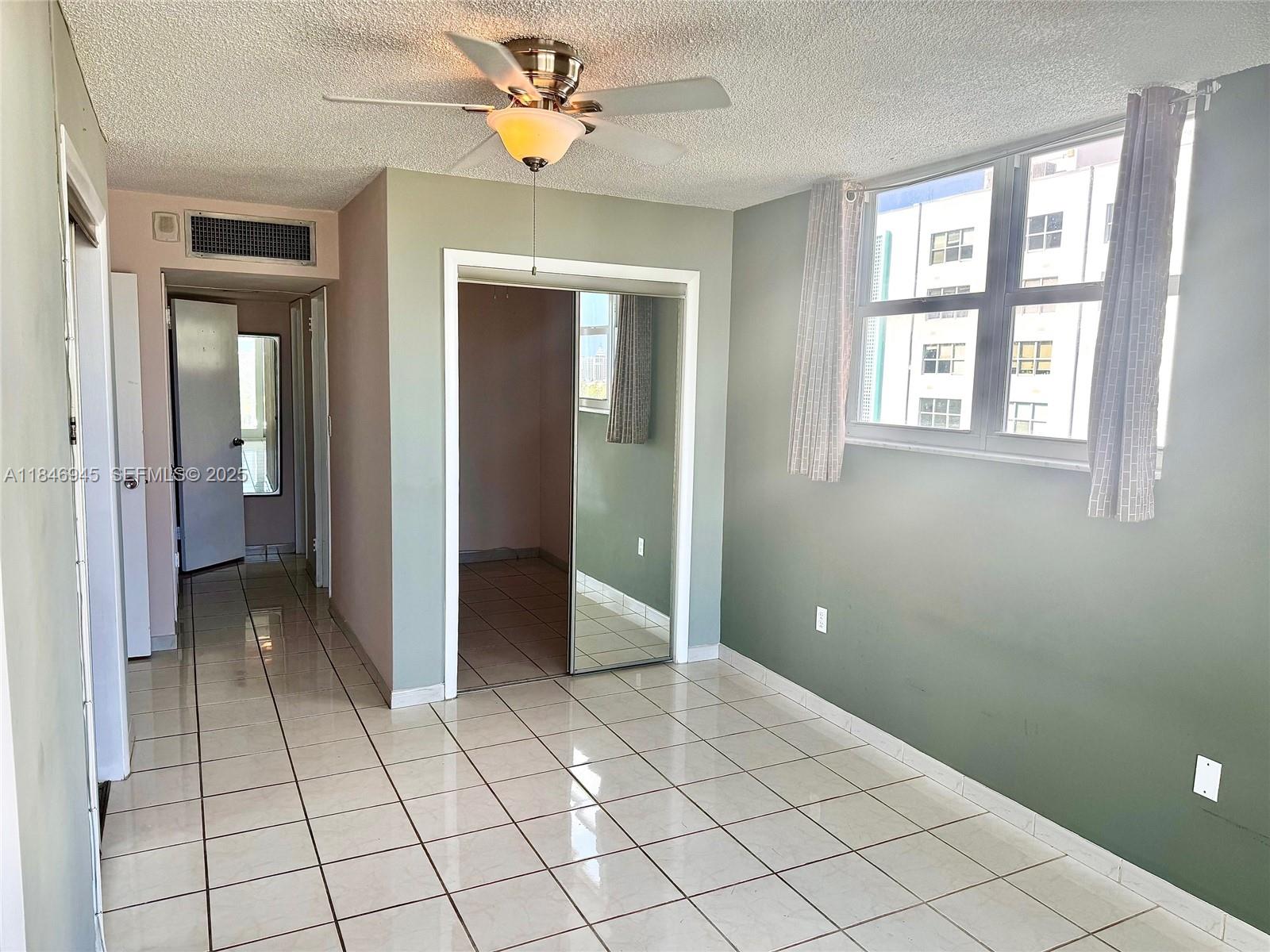 BAYVIEW TERR CONDO - Residential Lease