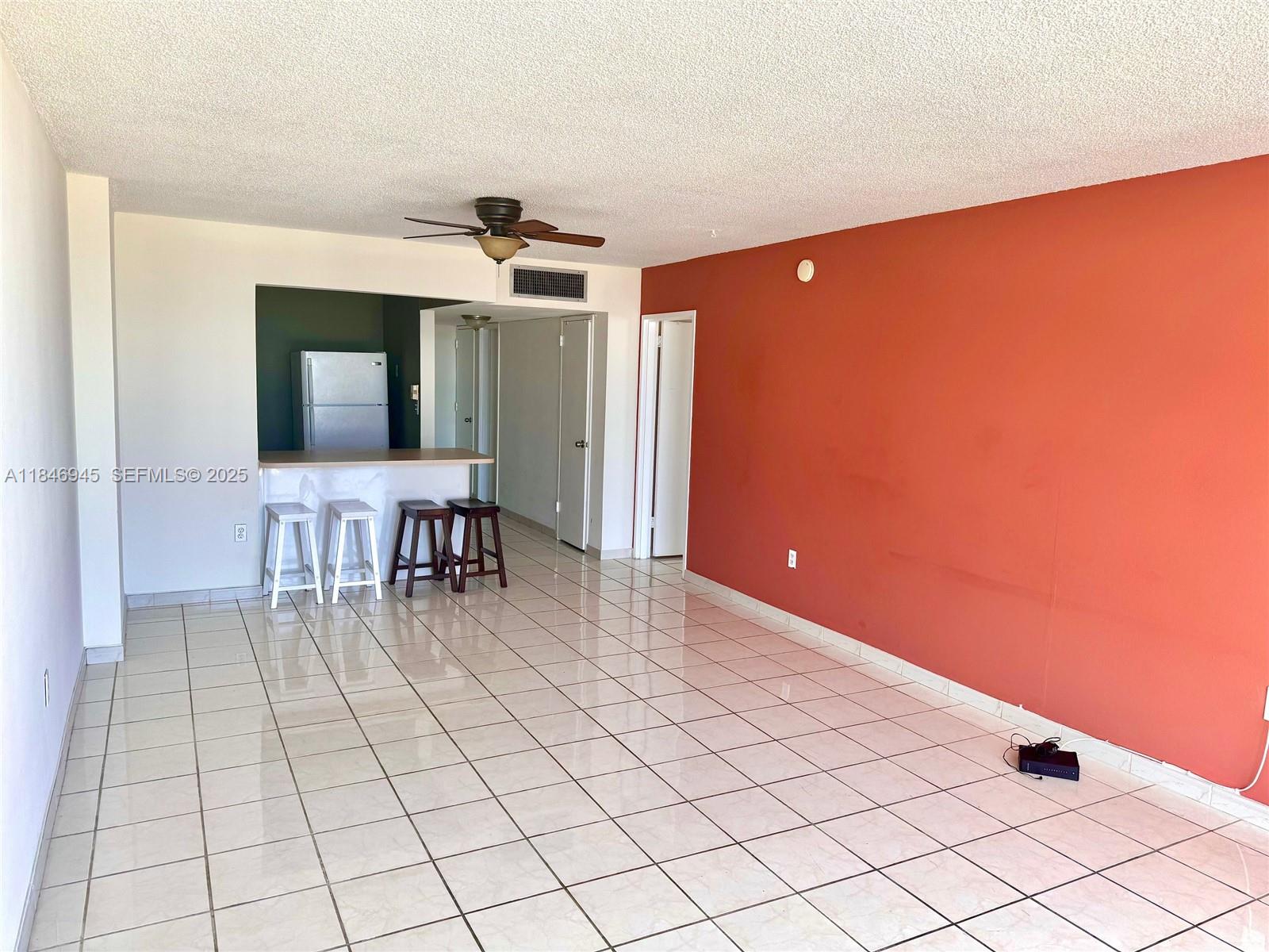 BAYVIEW TERR CONDO - Residential Lease