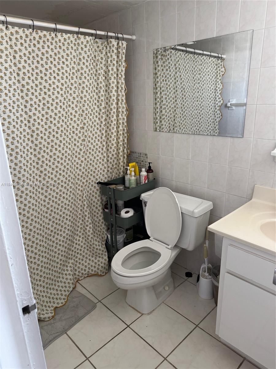 1228 West Ave 1109