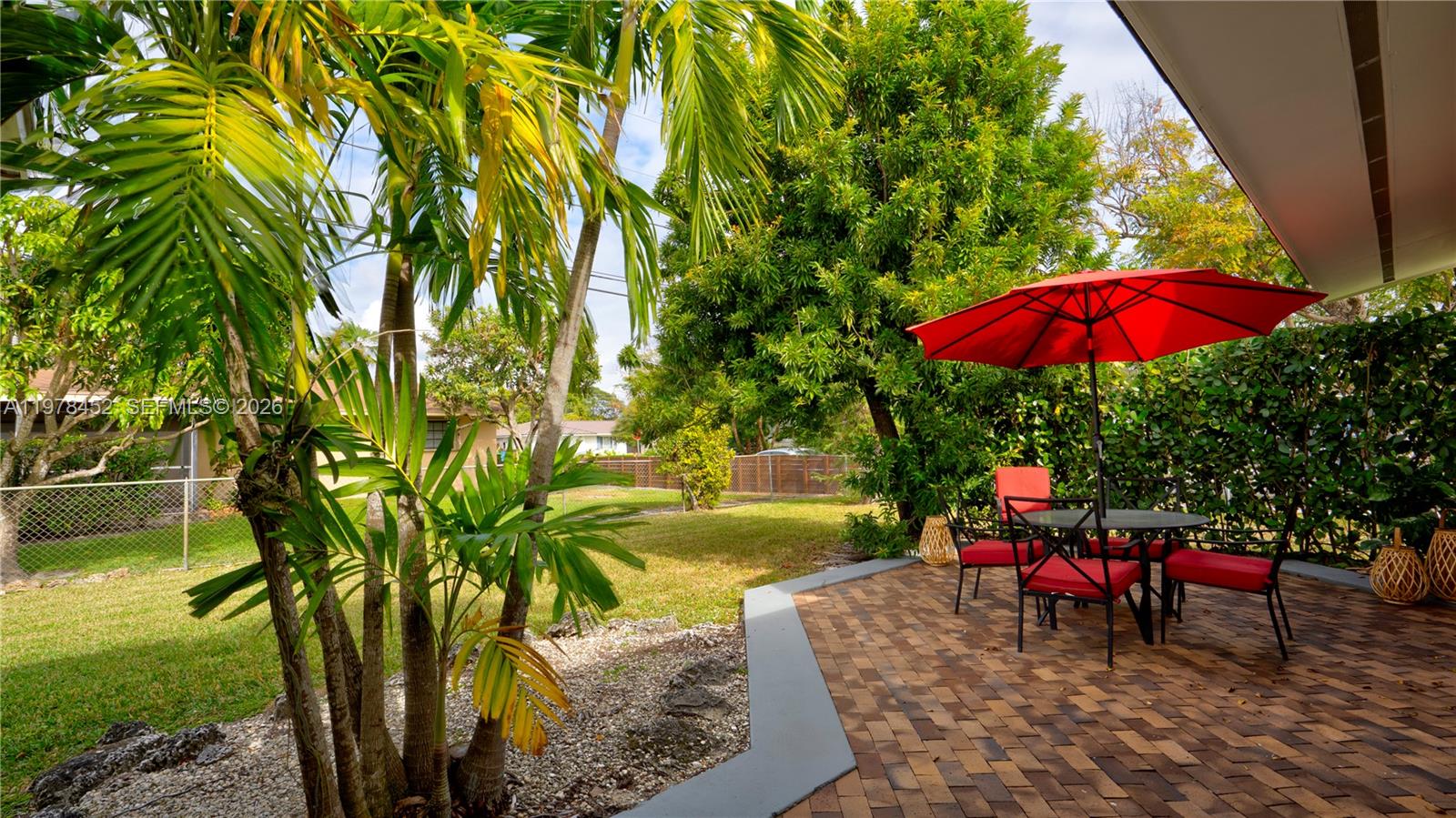 SNAPPER CREEK PARK UNIT N - Residential