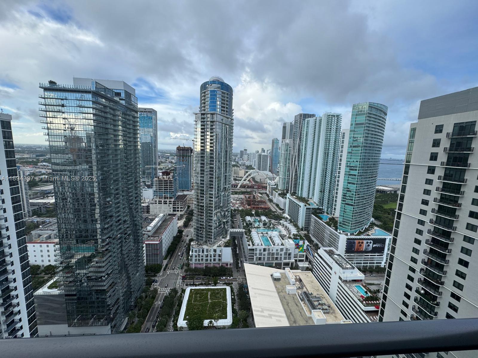 NATIIVO/GALE RESIDENCES - Residential