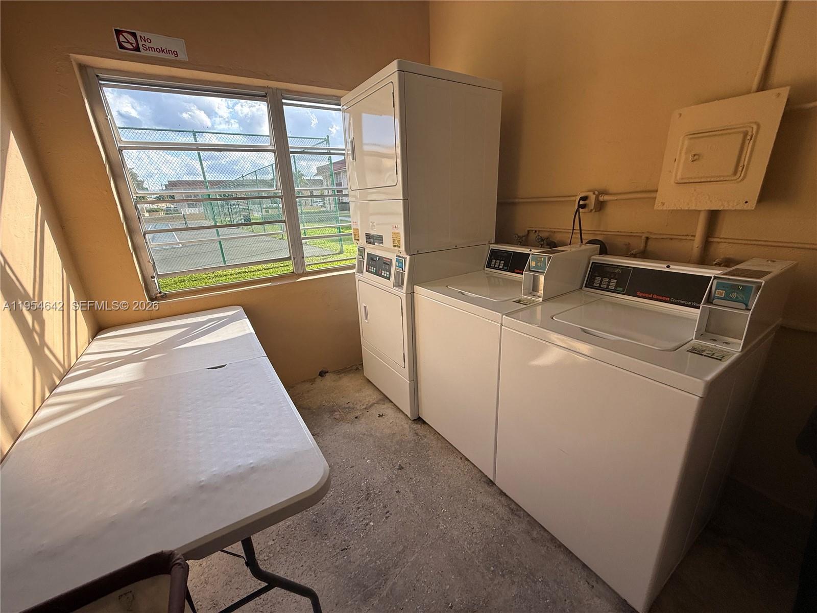 LAKEVIEW GARDENS CONDO - Residential