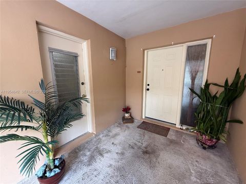 Pet Friendly Condos in Miami-Dade County 19 5275 SW 77th Ct 202H Miami FL 33155